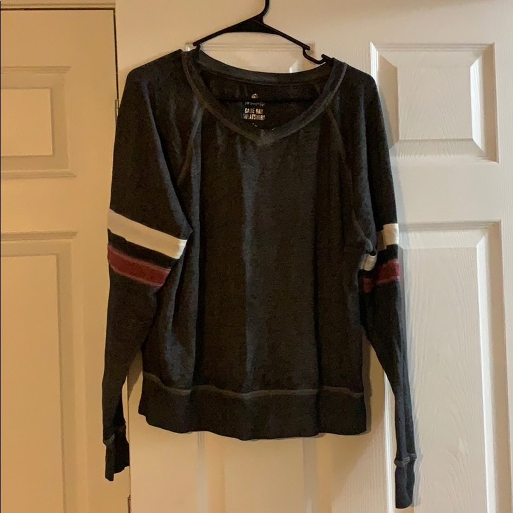Bundle 3/$16 Cozy sweatshirt